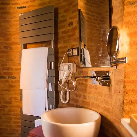 Castillo De Monte La Reina Real & Bodega 酒店 *