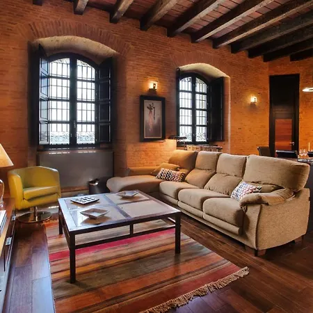 Castillo De Monte La Reina Real & Bodega فندق تورو