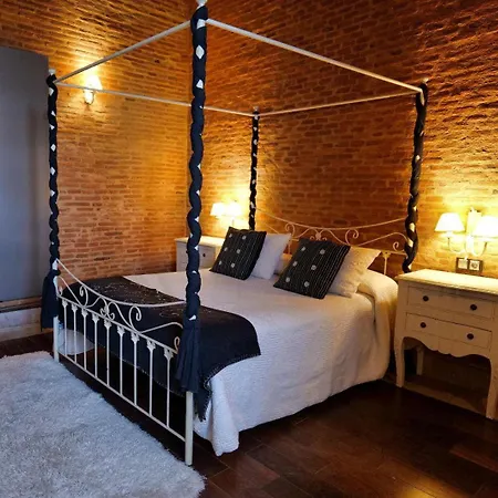 Hotel Castillo De Monte La Reina Real & Bodega *