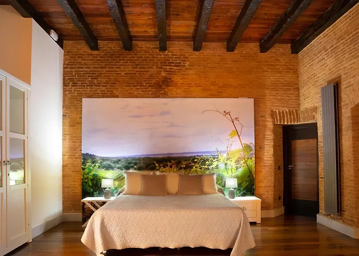 Castillo De Monte La Reina Real & Bodega Hotel