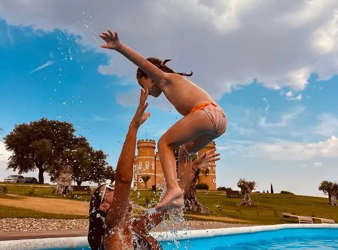 Castillo De Monte La Reina Real & Bodega Hotel Toro