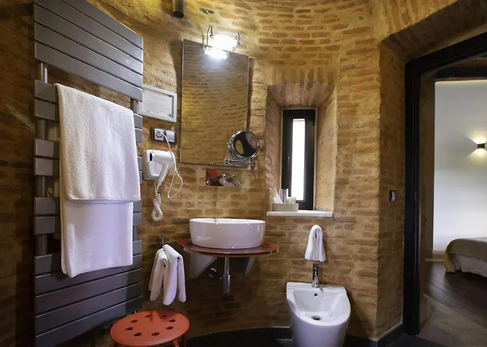 Castillo De Monte La Reina Real & Bodega Hotel Toro